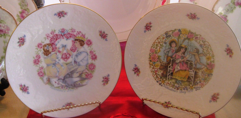 royal daulton pair of plates