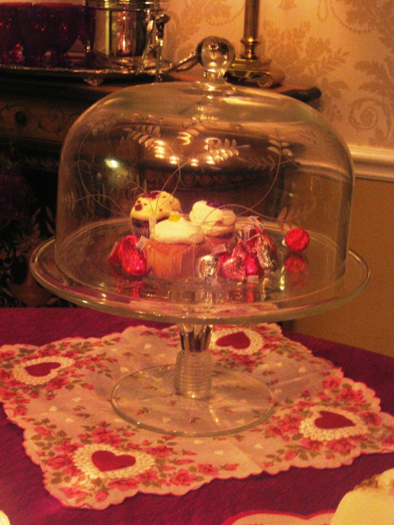 covered cake stand